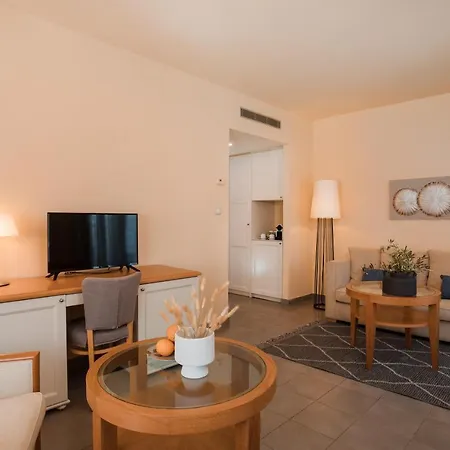 Megisti Hotel Μεγίστη
