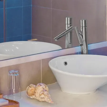 Megisti Hotel Ξενοδοχείο 4*